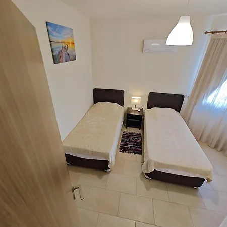 Cassia Seaview Retreat Klorakas