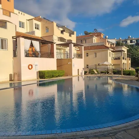 Cassia Seaview Retreat Klorakas